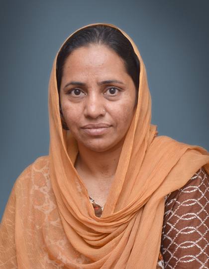 Dr. Tusneem Kausar